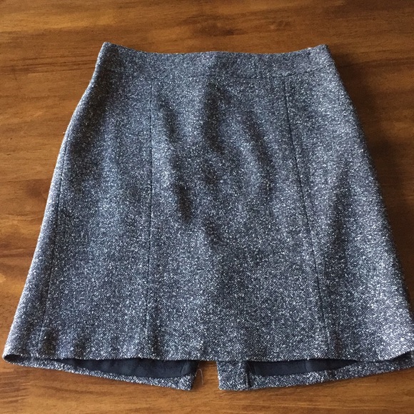 Banana Republic Dresses & Skirts - Banana Republic wool blend skirt